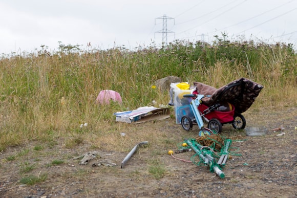 Hands up if litter makes you embarrassed of your neighbourhood?