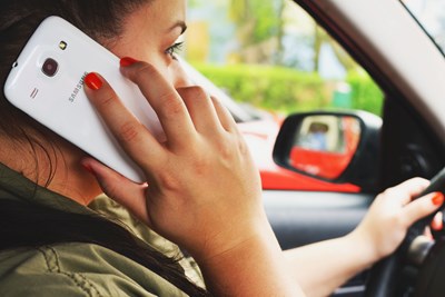 person-woman-smartphone-car