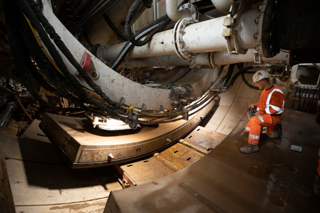 Tunnel segments being put in place by Mary Ann TBM - halfway into the Bromford Tunnel