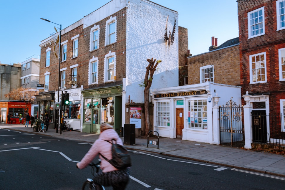 Hackney - High Street Photos - STOKE NEWINGTON - 240dpi - 97