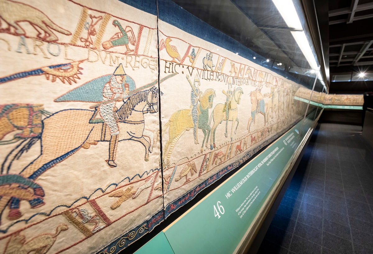 Bayeux Gallery