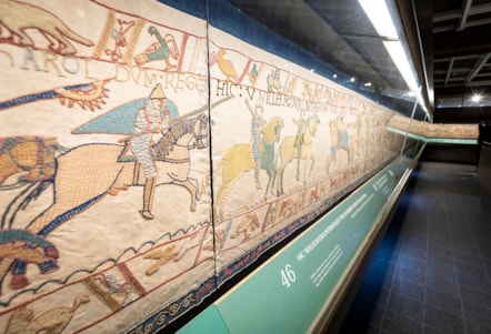 Bayeux Gallery