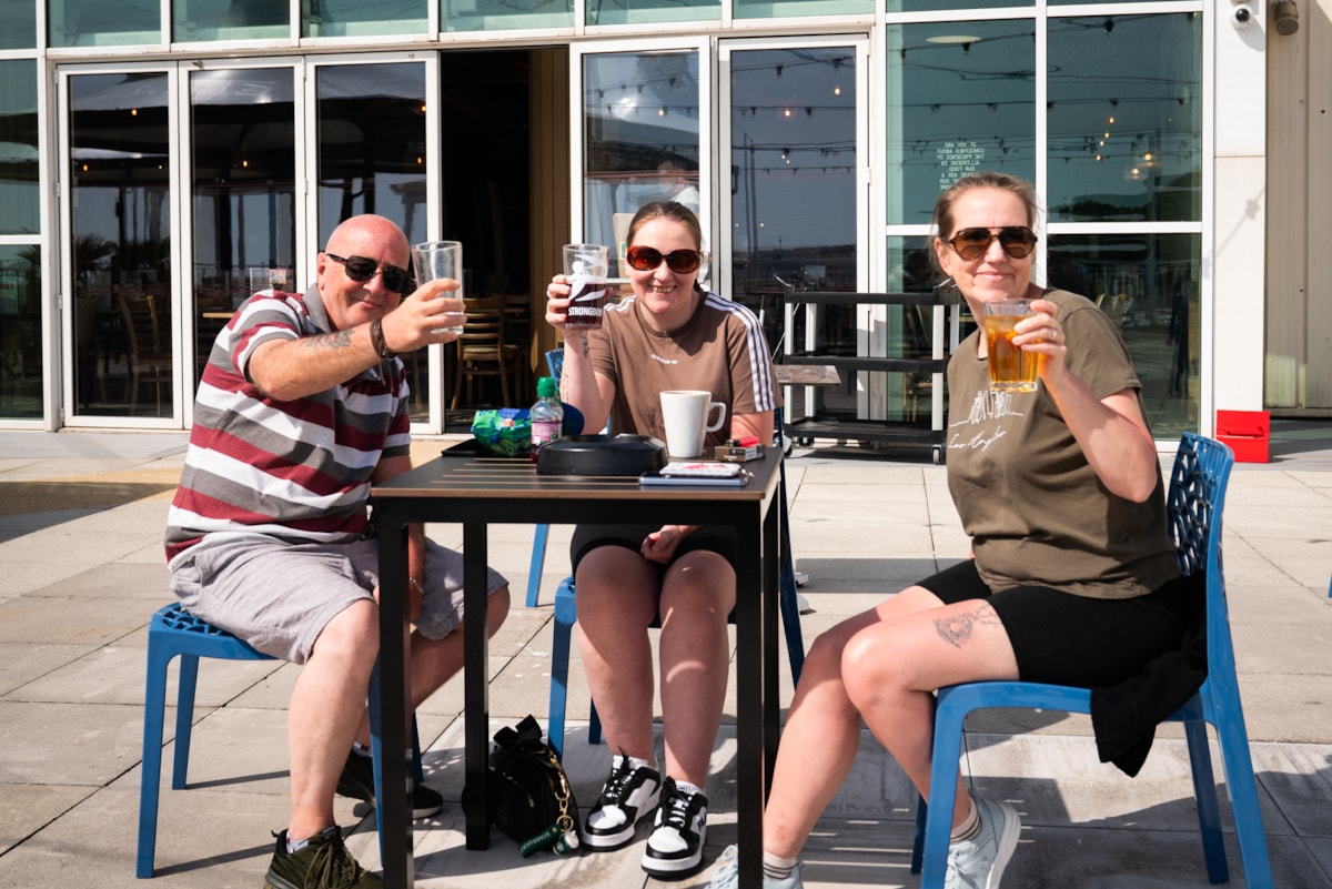 HERO 2-JDW-Red Rocks at Devon Cliffs-People on Terrace