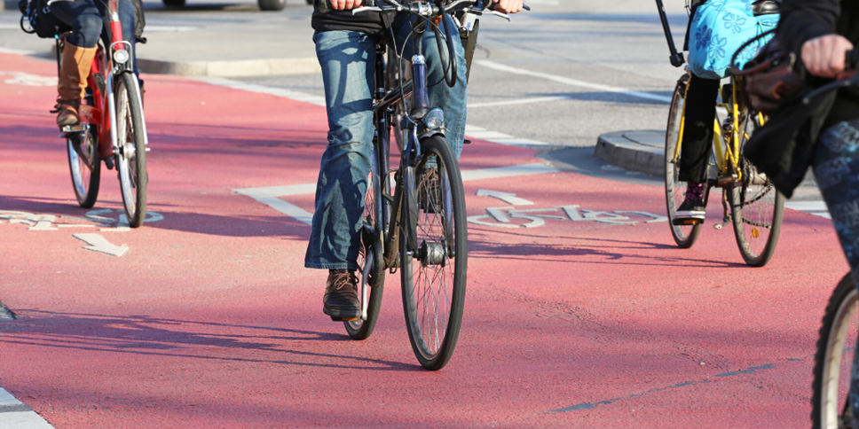 Bikes in cycle lanes-2