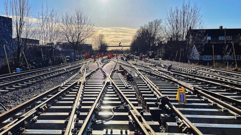 More than nine in ten trains will run as normal this Easter – with engineering works set to take place in Kent and south-east London: Parks Bridge Junction, Lewisham awaiting top stone cropped