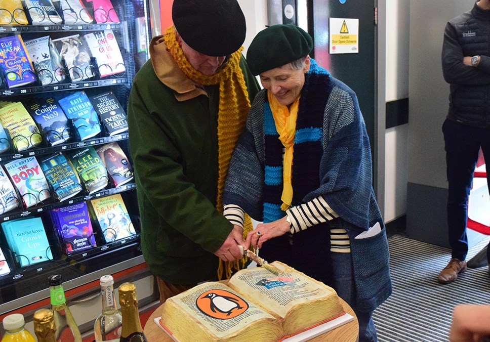 Penguin Books Vending Machine-3
