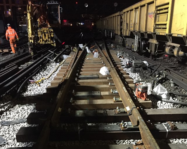 Important sections of track at Waterloo were replaced during the weekend of 4-5 March (3)