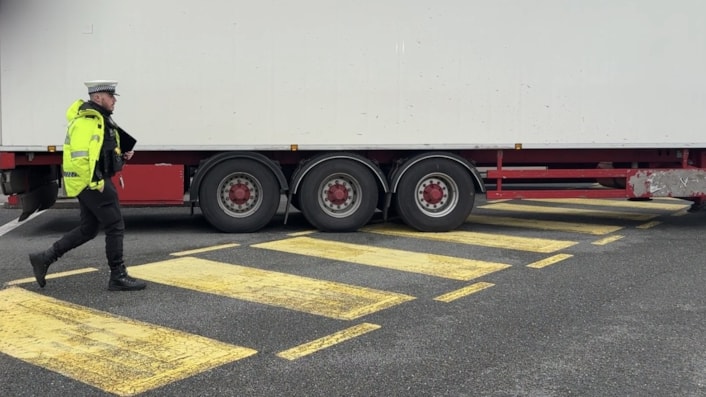 Comby Lockstream-2 cropped