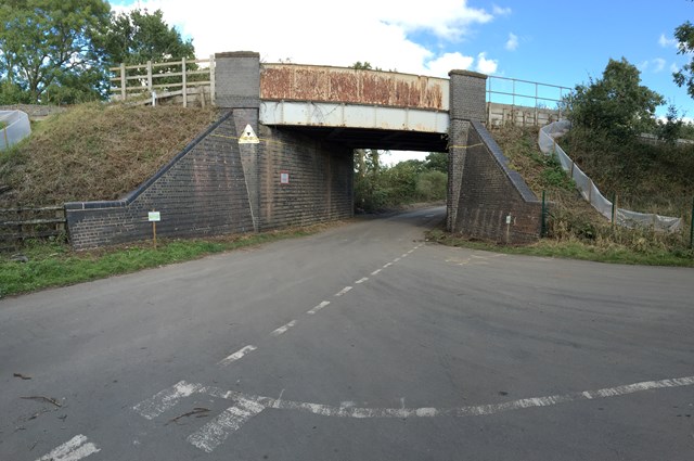 Blunts Green railway bridge being replaced by Network Rail