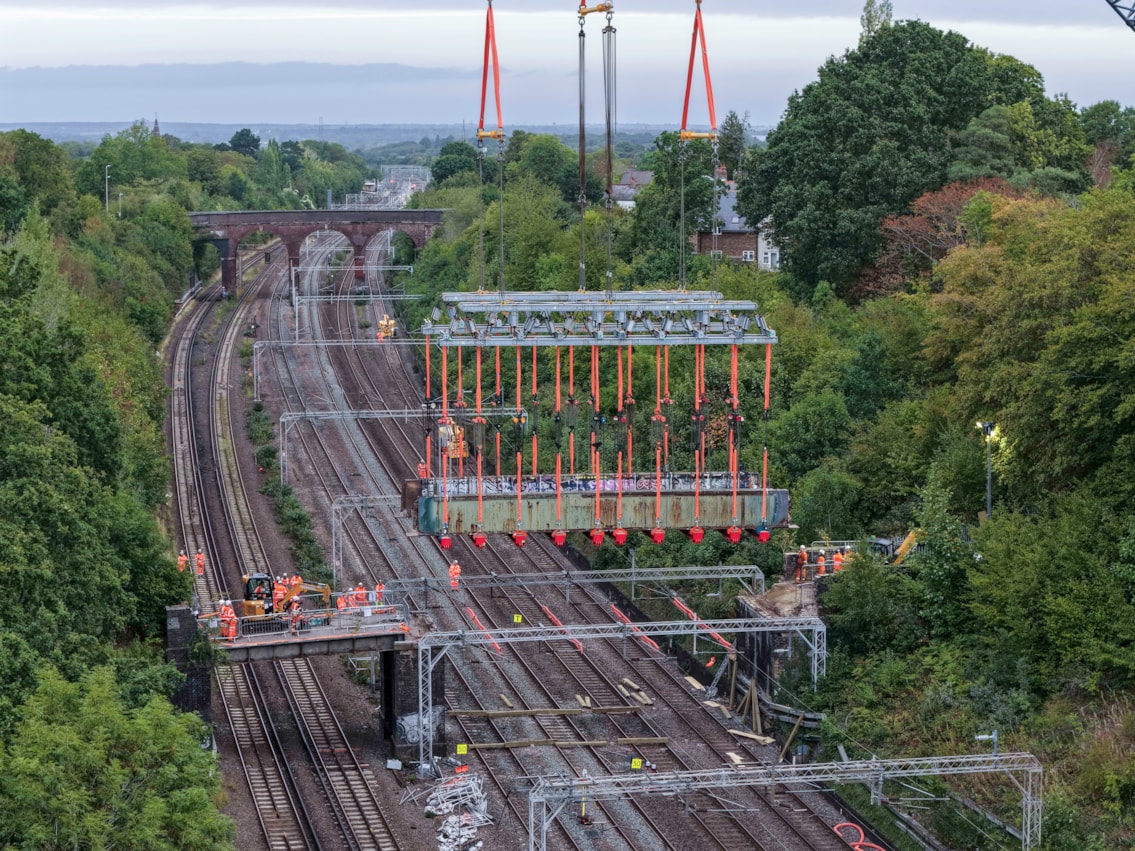 Oxhey Grange footbridge removal 3