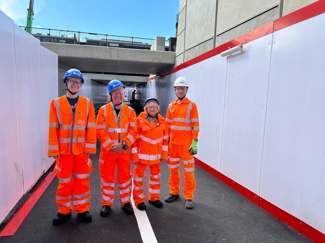 (L-R) Cllr Anna Railton of Oxford City Council, Pete Brunskill of Oxfordshire County Council, Cllr Judy Roberts of Oxfordshire County Council and Phil Morton of Network Rail at the new Botley Road walkway