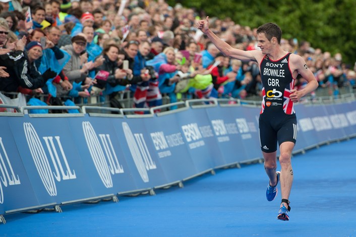 Additional 400 grandstand tickets go on sale for Columbia Threadneedle World Triathlon Leeds: jonnybrownlee.jpg