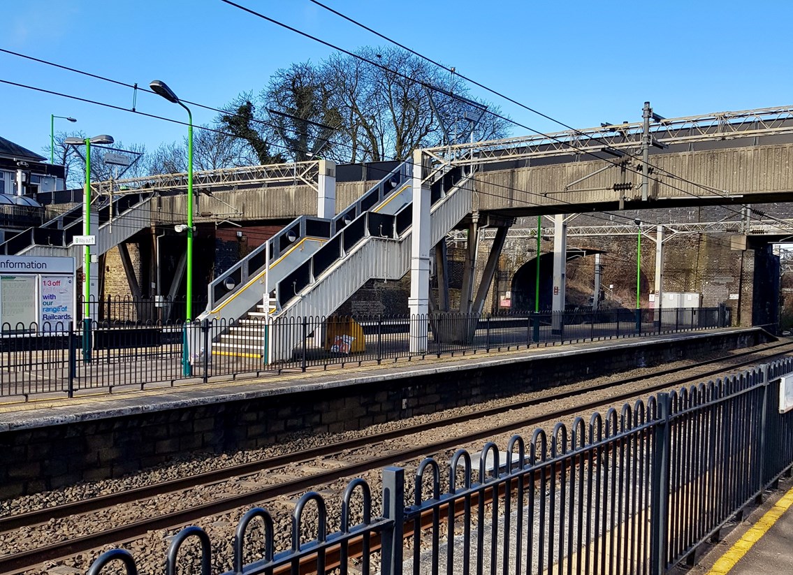 Existing footbridge at Tring station
