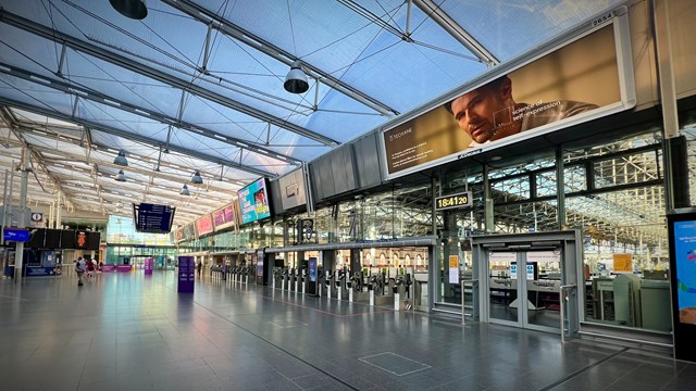 Severely reduced trains at Manchester Piccadilly during RMT strike: Manchester Piccadillly empty concourse during June 2022 strikes