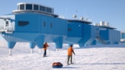 Returning to Halley from the Clean Air Sector Laboratory. Constantino Listowski.: Returning to Halley from the Clean Air Sector Laboratory. Constantino Listowski.