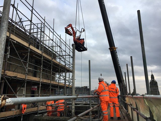 Queen Street demolition works start on a high: Glasgow Queen Street crane