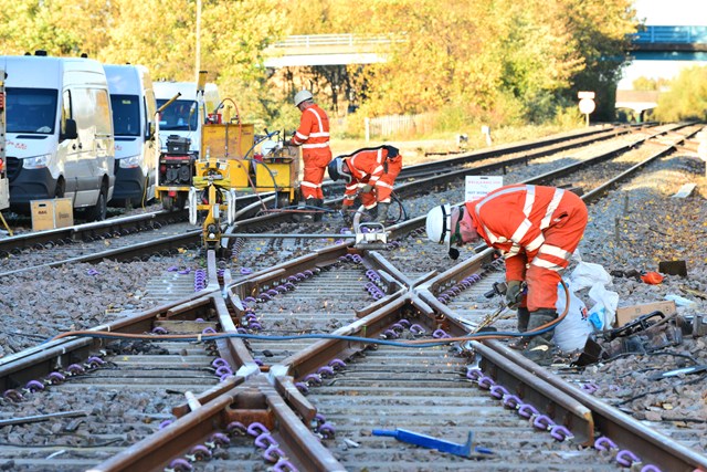 Burton’s ‘diamond’ crossing renewed to bring more reliable train journeys: Burton’s ‘diamond’ crossing renewed to bring more reliable train journeys