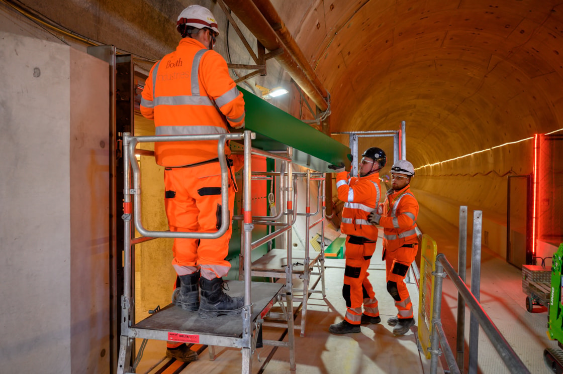20260427 HS2 Booth Industries test fitting cross passage door Chiltern Tunnel-54