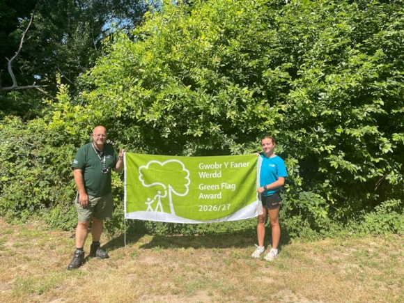 Green Flag Award continues to fly at Carmarthenshire's Country Parks: Green Flag 3