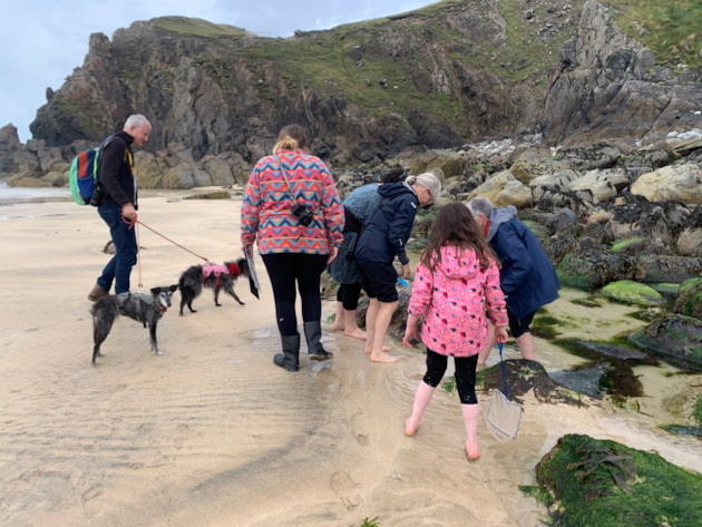 Seashore Surprises event with the University of Glasgow, Outer Hebrides Wildlife Festival, 2024 (c) Eilidh Ross