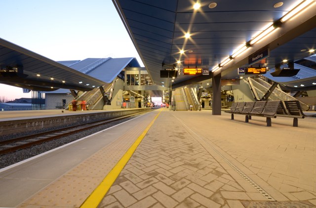 Reading station - new Platform 13