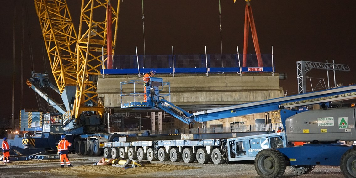 Key rail upgrades completed on West Coast main line over August bank holiday: Span lifted out of Bletchley flyover - East West Rail project (1)