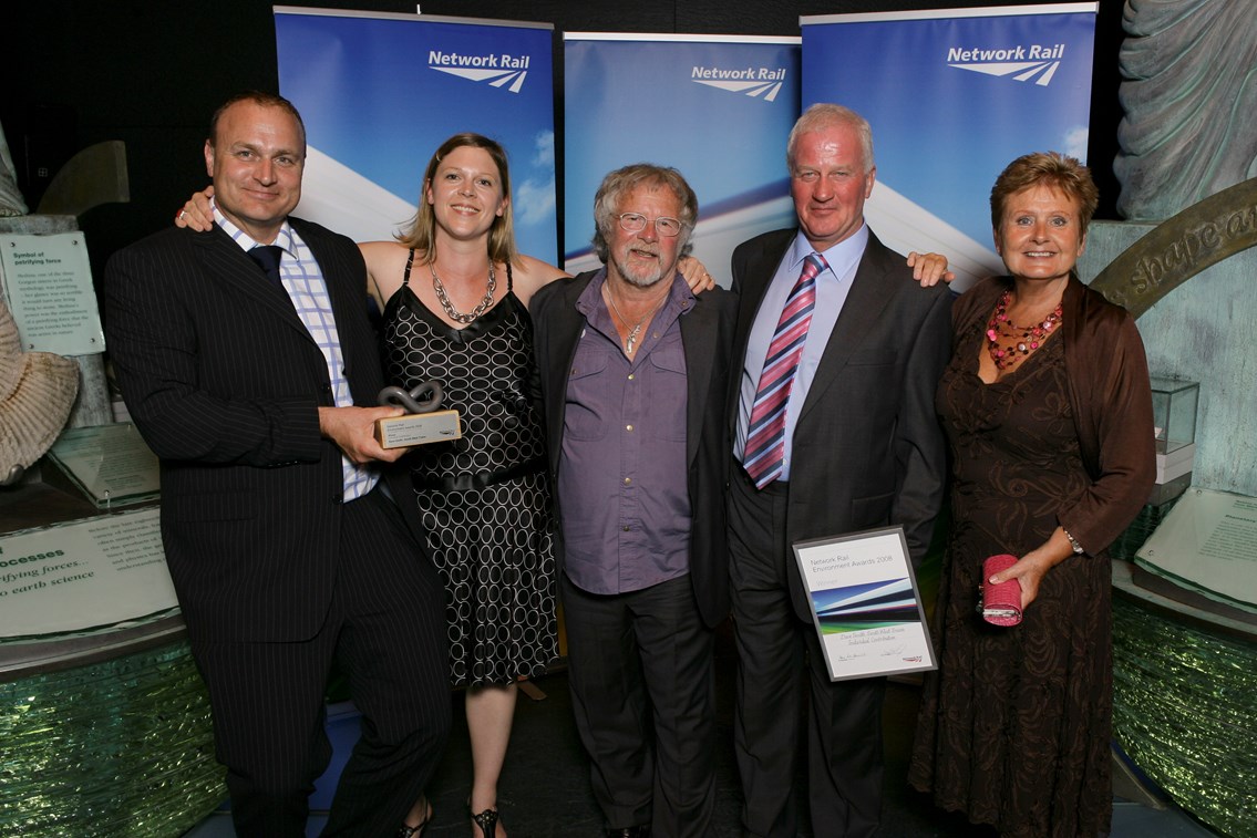Individual Contribution Award winner: Dave Smith of South West Train's Fratton Traincare depot with Bill Oddie