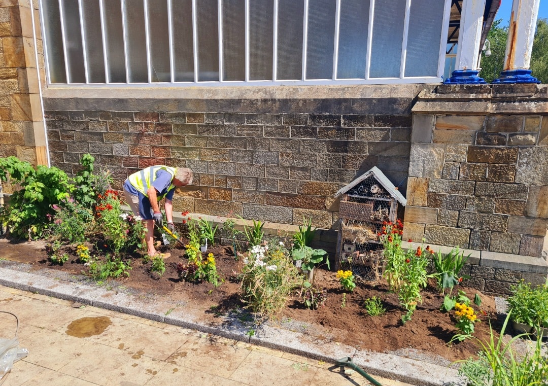 Dewsbury station volunteers-4