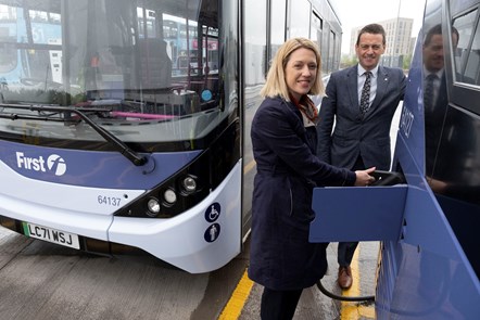 Minister for Transport, Jenny Gilruth (L), Duncan Cameron, MD for First Bus Scotland (R)