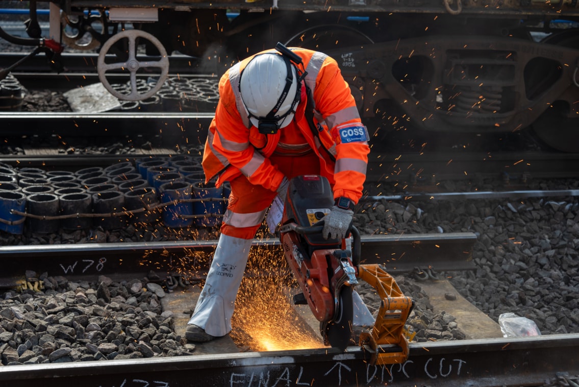 Warrington - Dallam Junction rail being cut