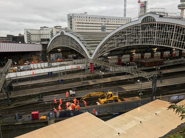 Liverpool Lime Street Oct 2017-5