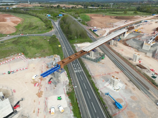 HS2 moves 1,100 tonne viaduct in weekend operation 1: HS2 moves 1,100 tonne viaduct in weekend operation 1