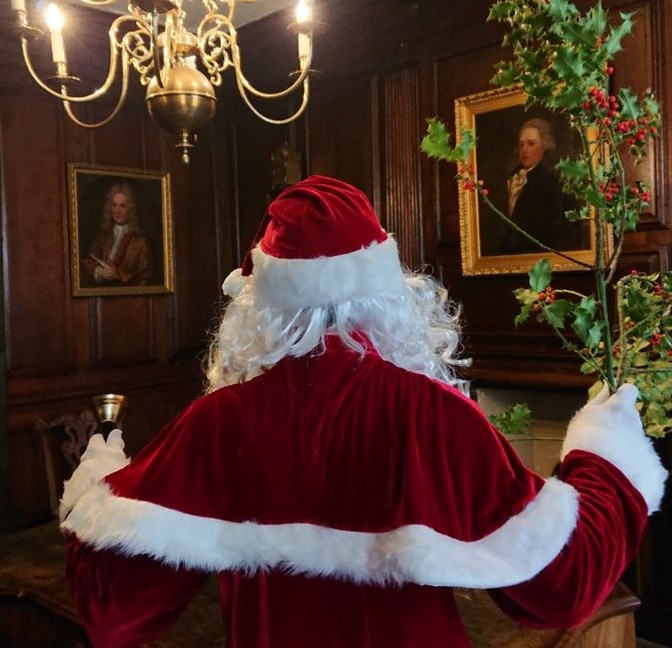 Judges Lodgings Santa in Parlour