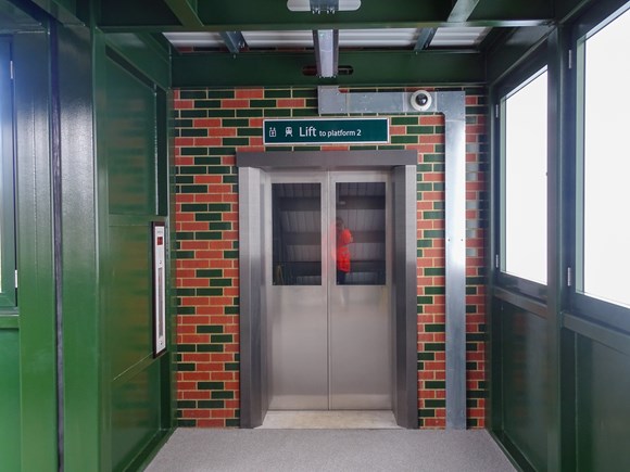 Coulsdon South lift