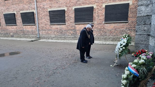 Lord Mayor visits Auschwitz ahead of Holocaust Memorial Day
