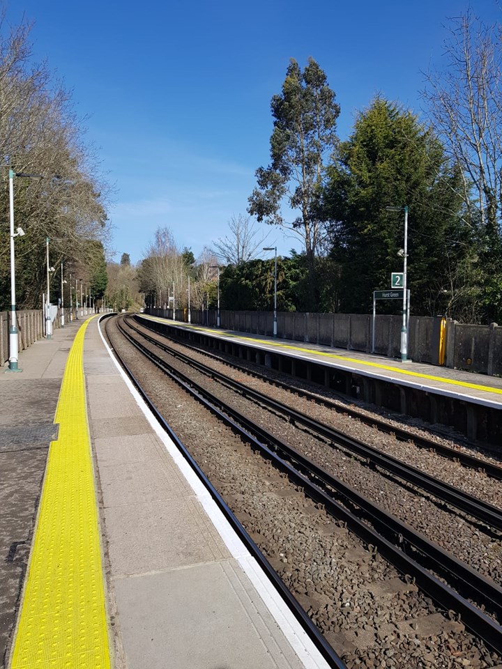 Hurst Green station platform
