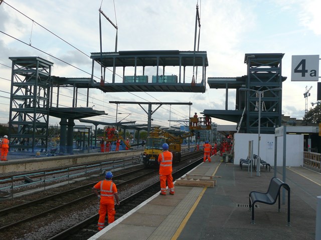 New footbridge for Cambridge (6): The footbridge connecting the new island platform (platforms 7 and 8) at Cambridge to the existing station was lifted in on Sunday 25 September 2011.