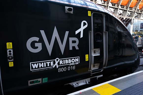 GWR White Ribbon 34