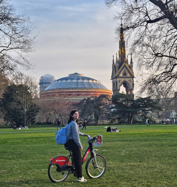 TfL welcomes nominations to name ten Santander Cycles after inspirational women cyclists for International Women’s Day: TfL Image - Santander Cycle Photography competition