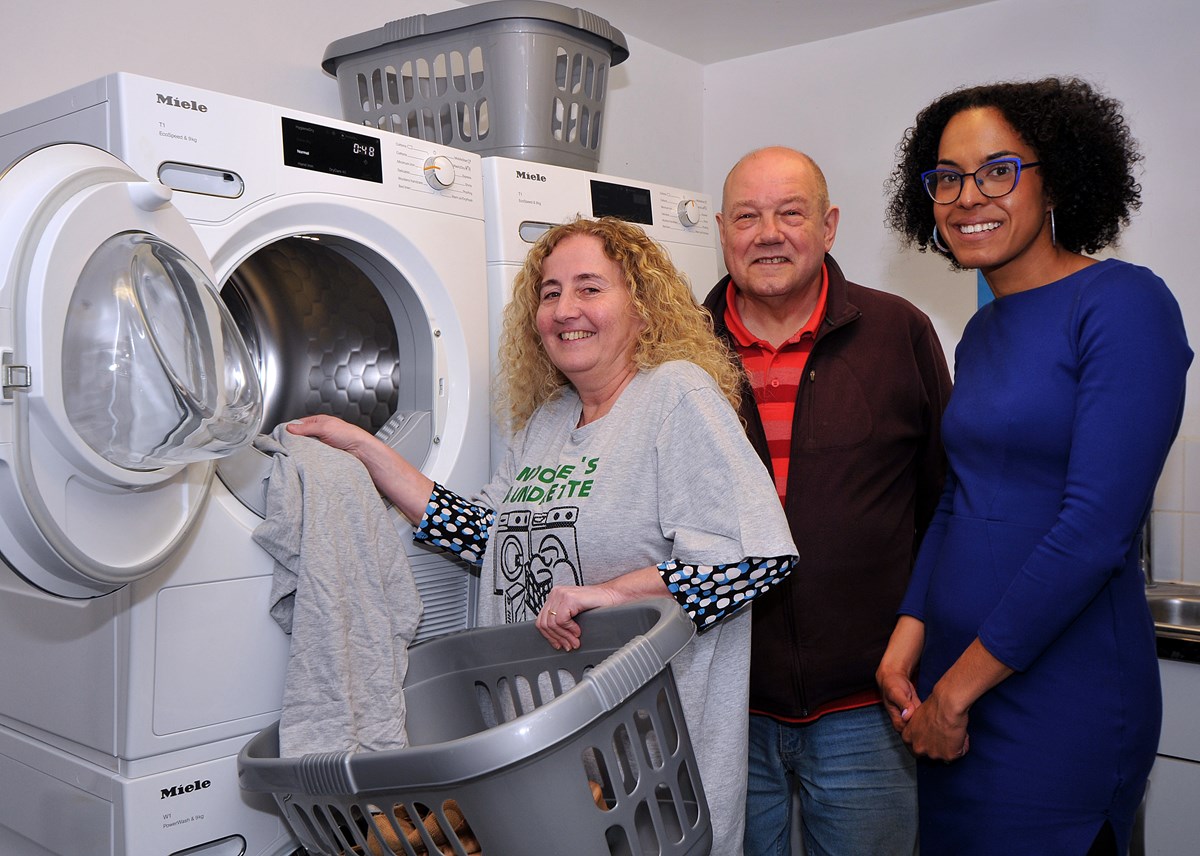 Cllr Una O'Halloran, Finsbury Park ward cllr, Cllr Gary Heather and Cllr Kaya Comer Schwartz at the Andover Estate community launderette.
Keith Emmitt Photographer