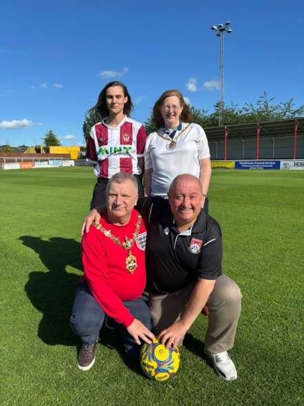 Front - Mayor of Dudley Councillor Pete Lowe with Chairman of Stourbridge FC Andy Poutney
Back - Manager of Stourbridge FC's Women's first Team Beck Knight and Mayoress Su Lowe.
