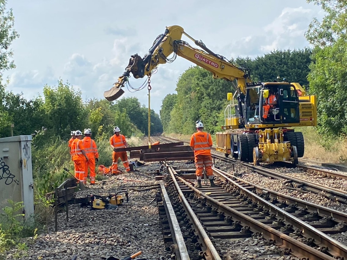 Track renewal-179