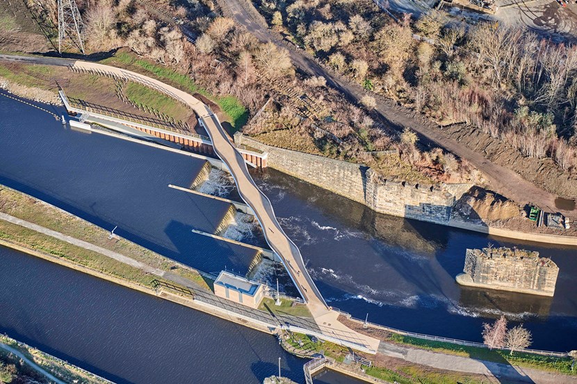 Leeds Flood Alleviation Scheme moveable weir used for first time to protect city centre as need for further defences reinforced: knostropweirandfootbridge-213263.jpg