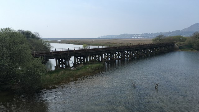 Traeth Mawr bridge photo