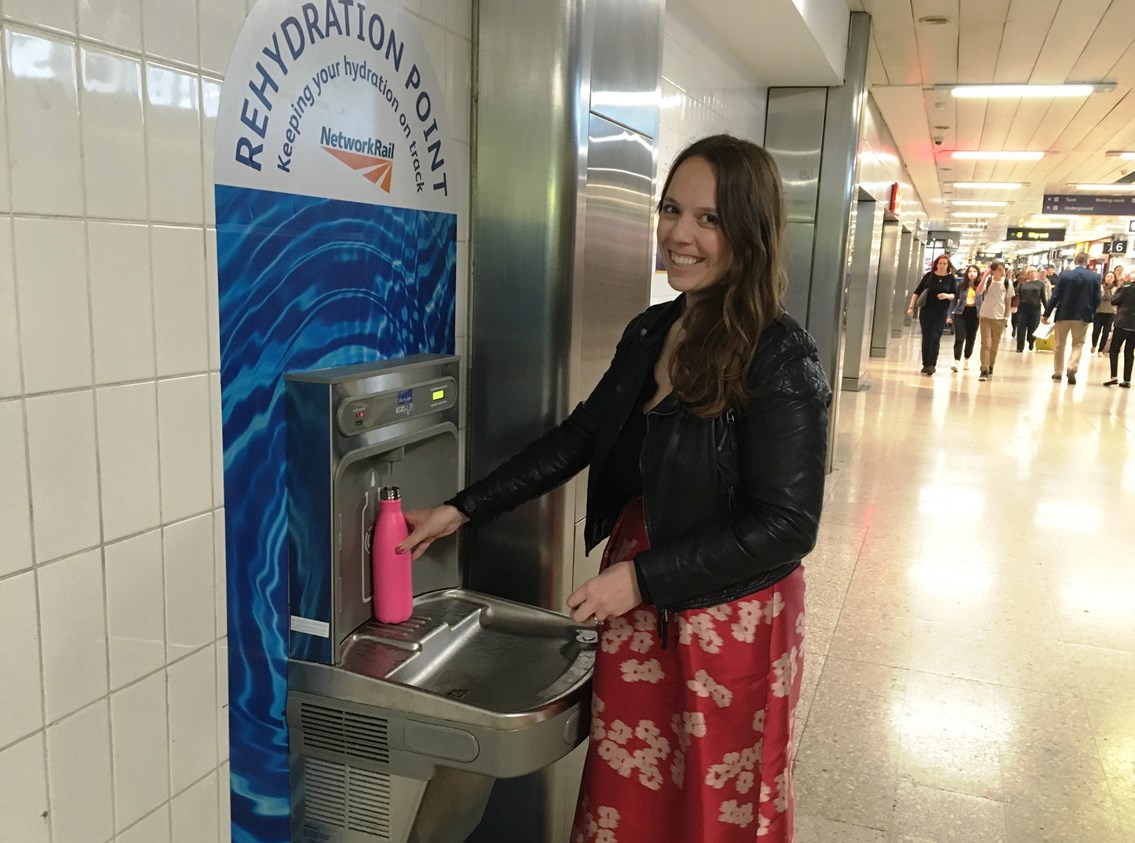 Passengers take on plastic pollution at Britain’s biggest and busiest stations: Euston station water fountain