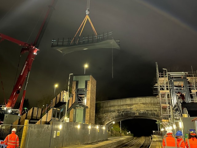 Part of the Garforth bridge deck being craned into place, Network Rail (2)