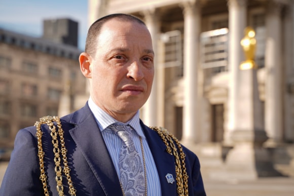 Lord Mayor of Leeds 25-26-4