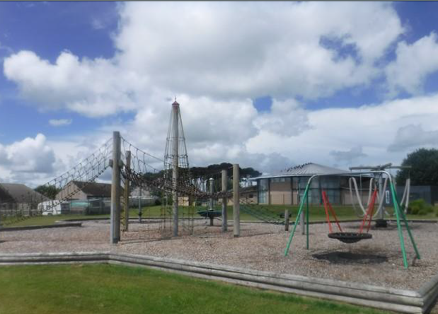 Lhanbryde playpark