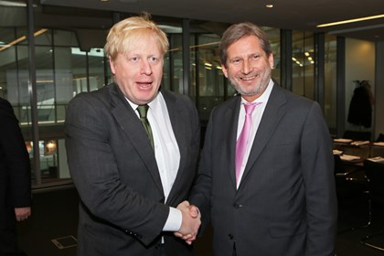 EU Commissioner Johannes Hahn to discuss a future urban agenda for the EU at Siemens Crystal: boris_and_commissioner_1.jpg