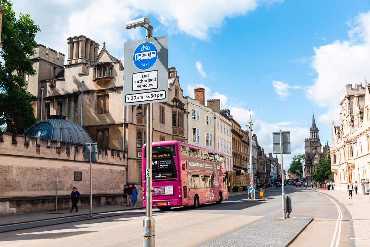 A bus gate in Oxford city centre